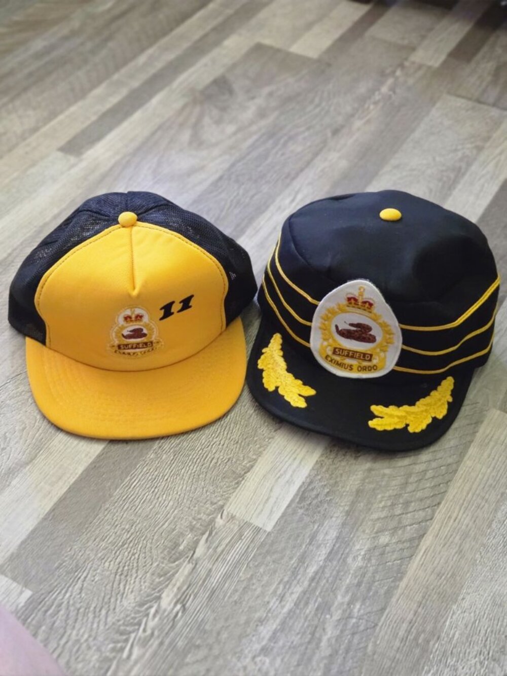 KAYJET One Size Vintage 1980s Suffield Military‎ Hat Lot 2pc Gold Black